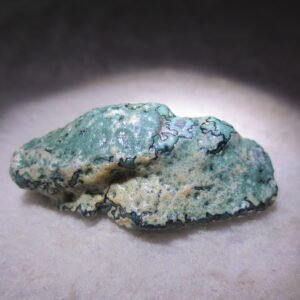 natural green grass flower gobi moss agate , desert gobi stone mineral specimen (t47）