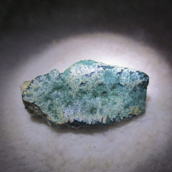 natural green grass flower gobi moss agate , desert gobi stone mineral specimen (t47)