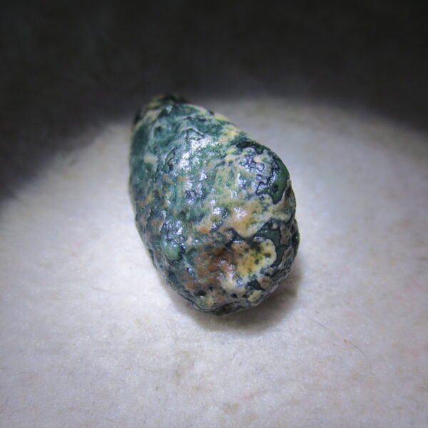 natural green grass flower gobi moss agate , desert gobi stone mineral specimen (t48)