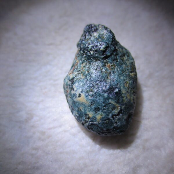 natural green grass flower gobi moss agate , desert gobi stone mineral specimen (t49)