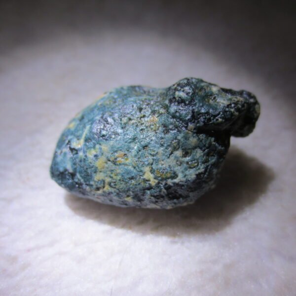 natural green grass flower gobi moss agate , desert gobi stone mineral specimen (t49)