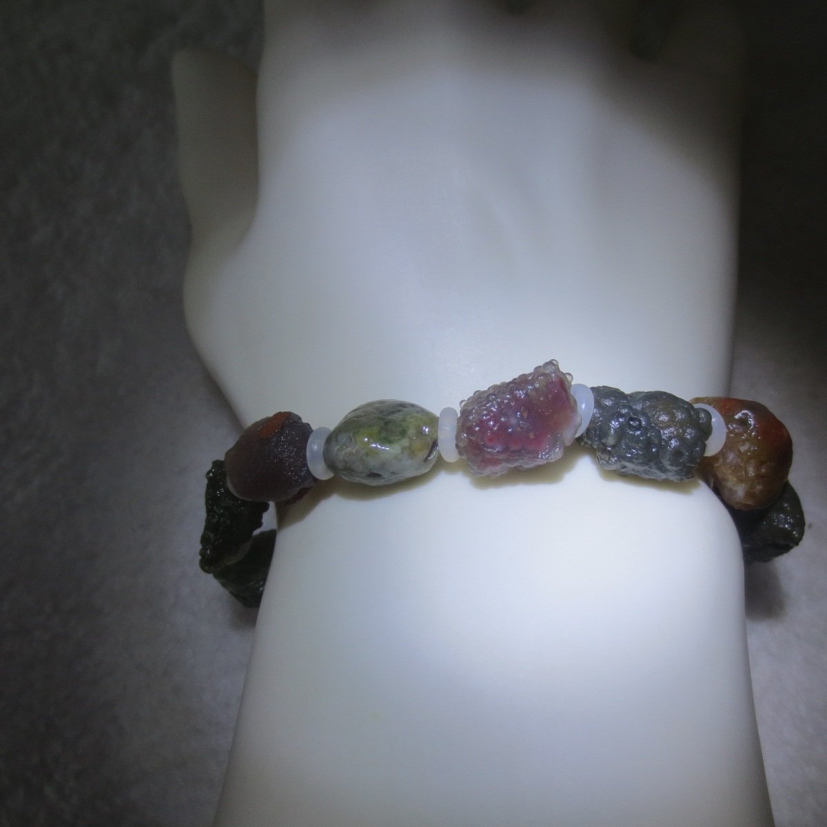 heishan gobi vein‑textured agate bracelet natural rough nuggets (b398)