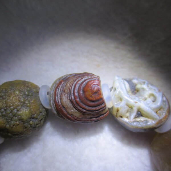 unpolished gobi raw agate bracelet, natural rough stone beads (b412)