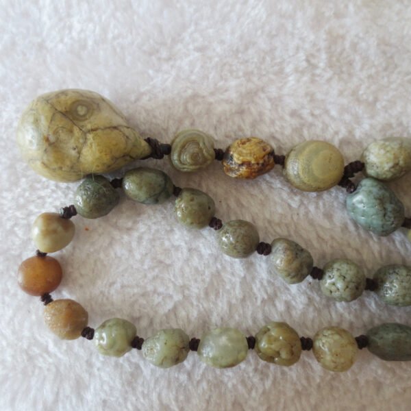 gobi eye stone beaded necklace, natural alxa agate pebble long necklace (n696)