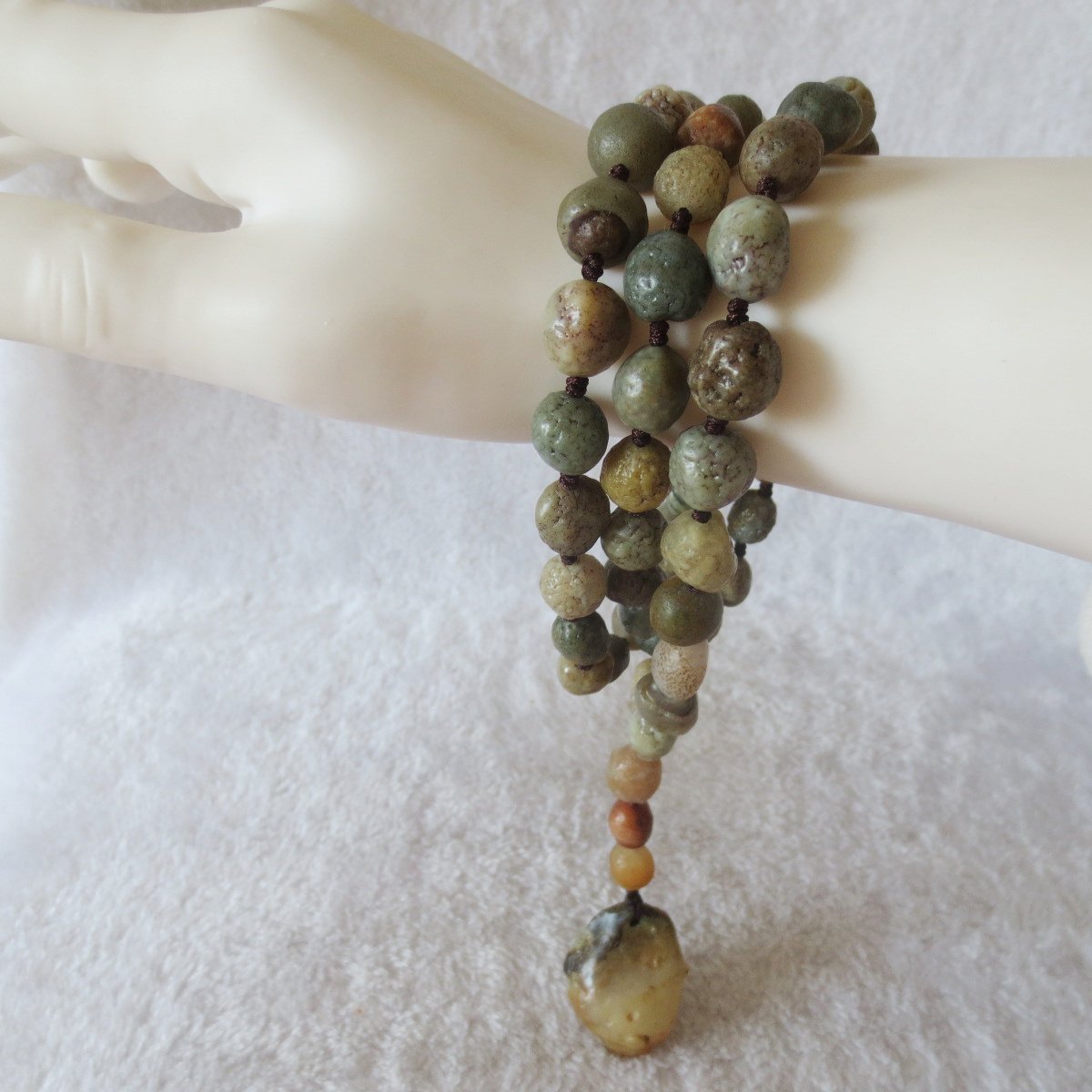 gobi eye stone beaded necklace, natural alxa agate pebble long necklace (n698)