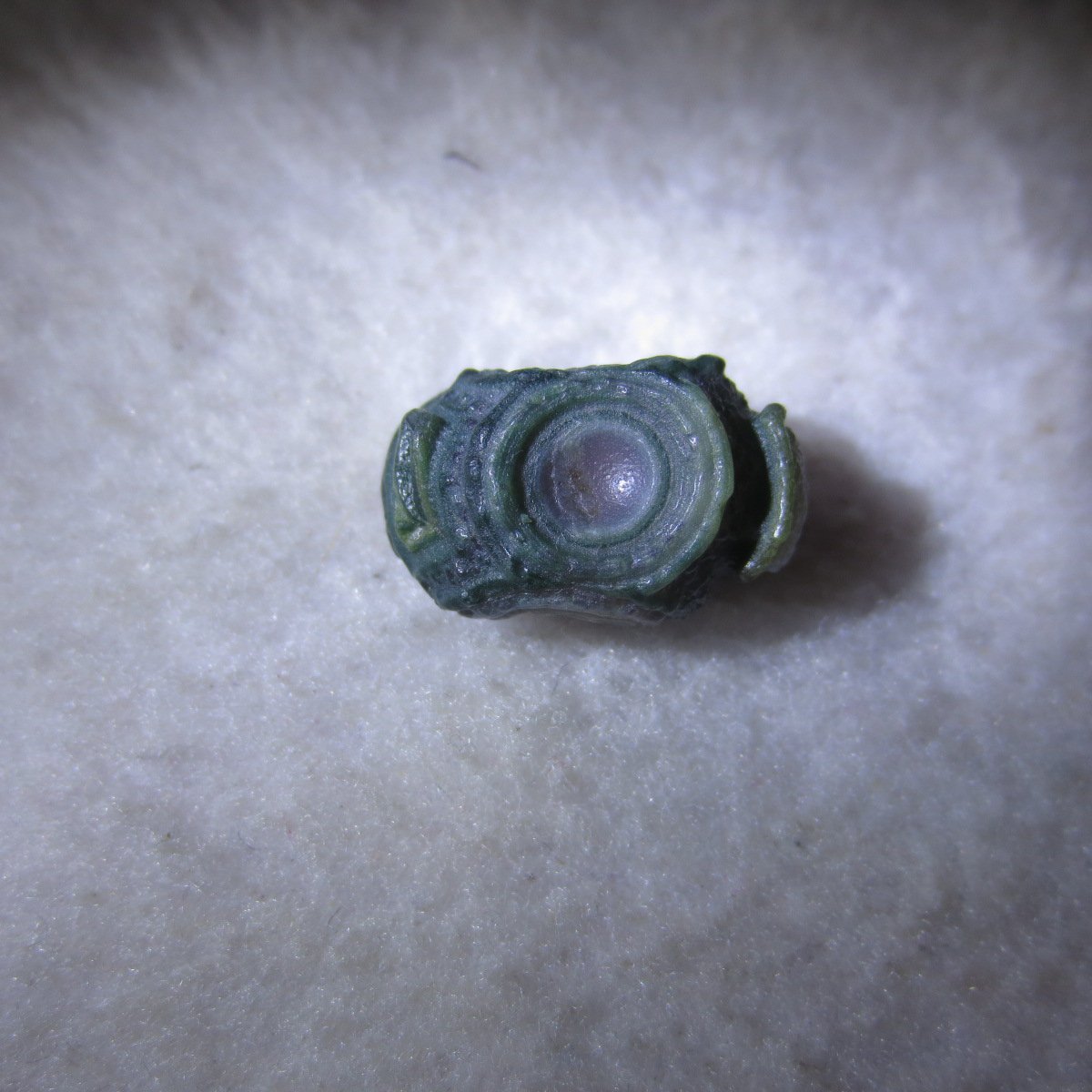 tiny gobi desert eye agate natural collectible rough stone specimen (m270)