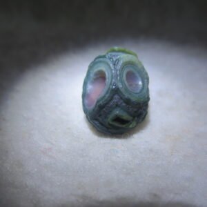tiny gobi desert eye agate natural collectible rough stone specimen (m270)