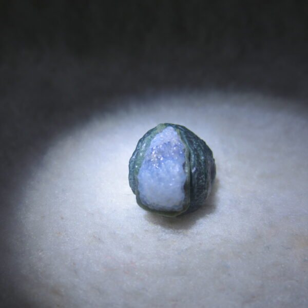 tiny gobi desert eye agate natural collectible rough stone specimen (m270)