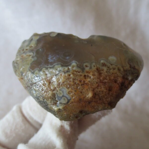 natural gobi eye stone，raw oracle eye agate，collectible crystal specimen (m102)
