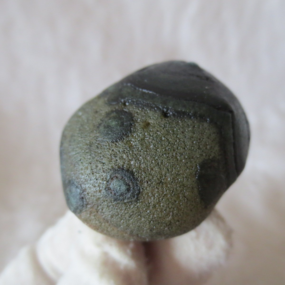 natural gobi eye stone，raw oracle eye agate，collectible crystal specimen (m110) (copy)