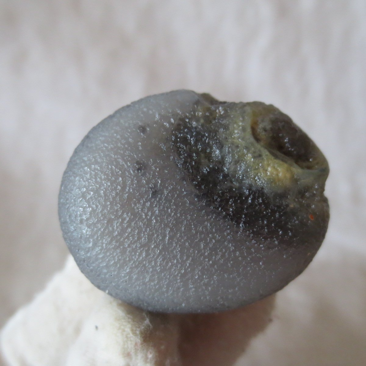 natural gobi eye stone，raw oracle eye agate，collectible crystal specimen (m114)