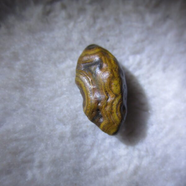 tiny gobi desert eye agate natural collectible rough stone specimen (m227) (copy)