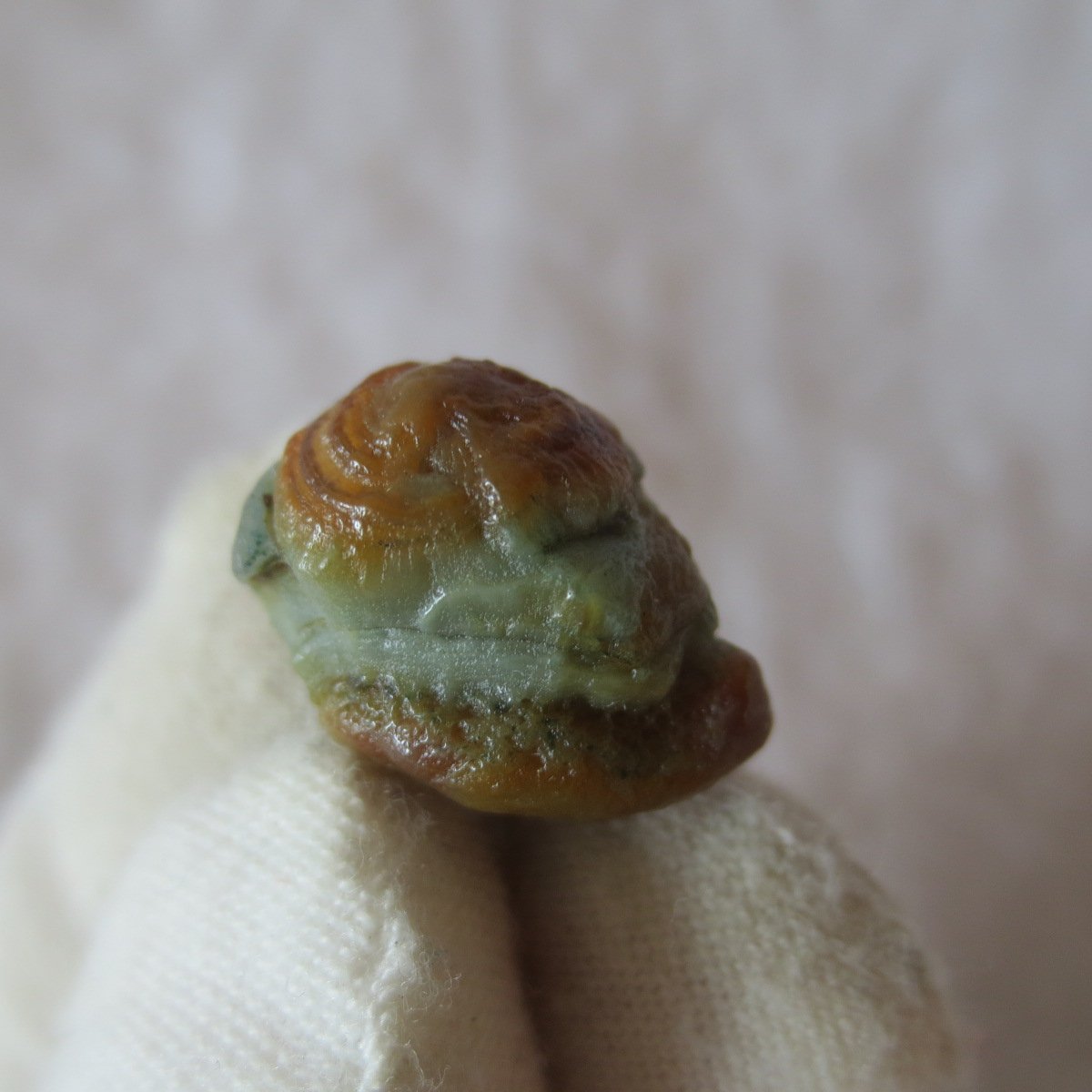 tiny gobi desert eye agate natural collectible rough stone specimen (m231) (copy)