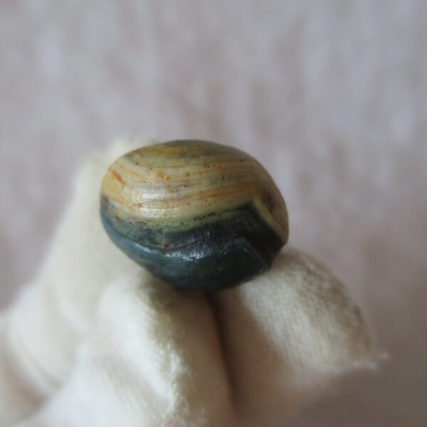 tiny gobi desert eye agate natural collectible rough stone specimen (m233) (copy)
