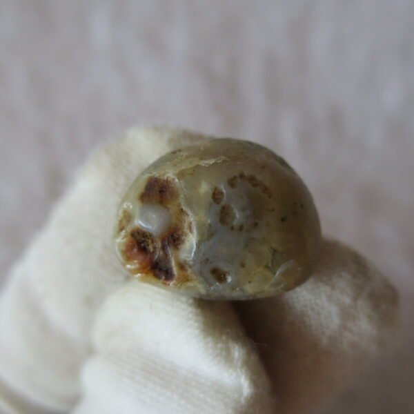 tiny gobi desert eye agate natural collectible rough stone specimen (m238) (copy)