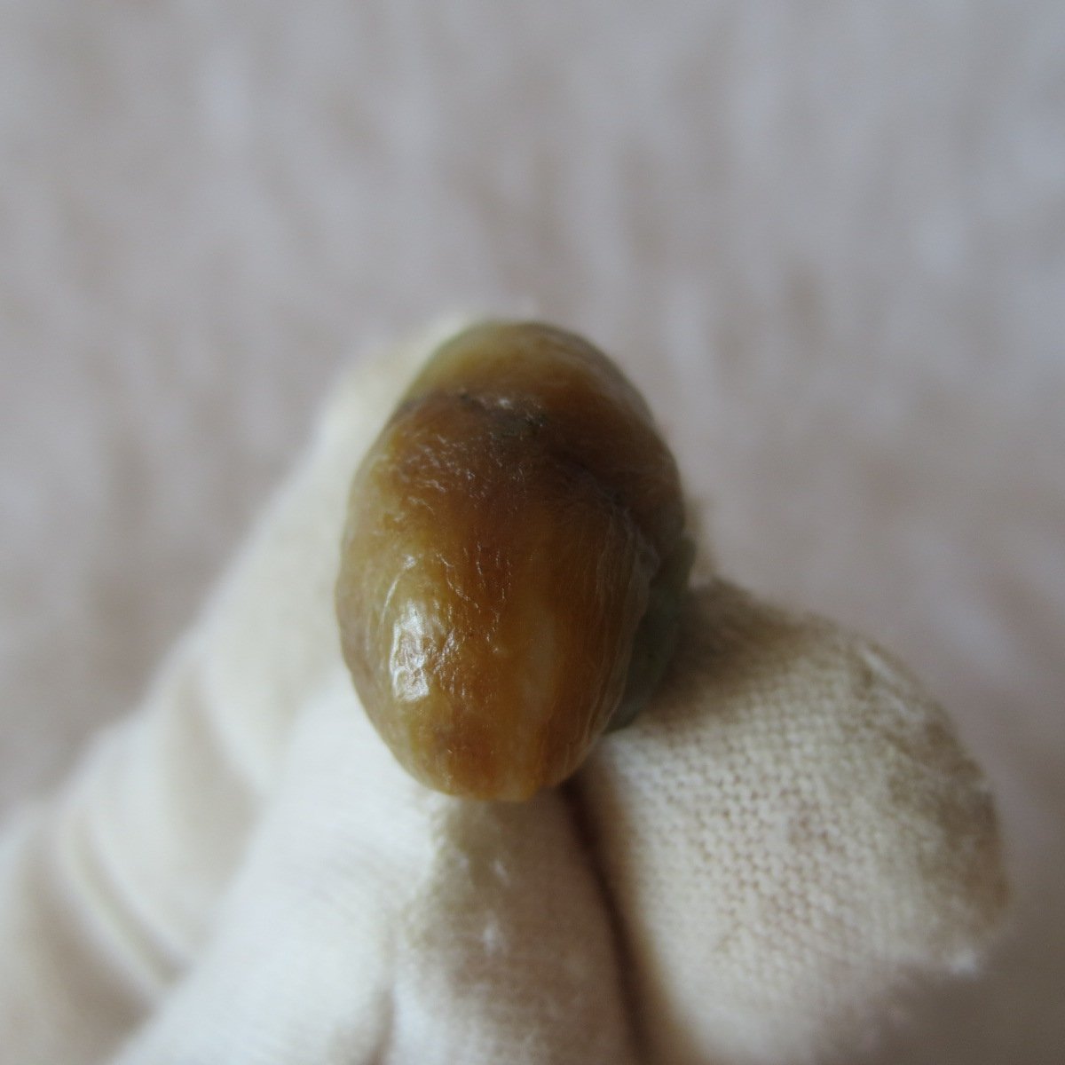 tiny gobi desert eye agate natural collectible rough stone specimen (m247)