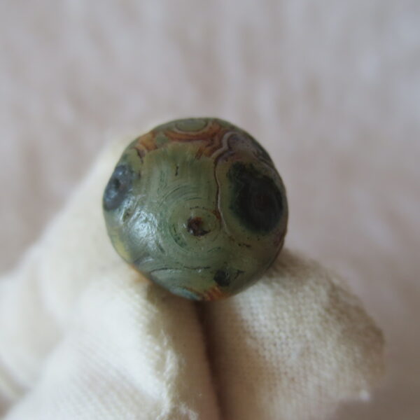 tiny gobi desert eye agate natural collectible rough stone specimen (m251) (copy)