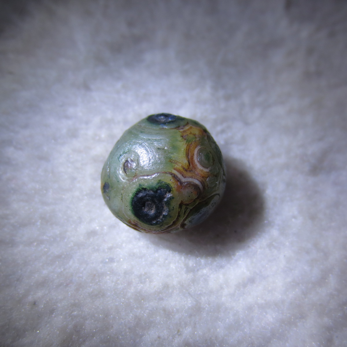 tiny gobi desert eye agate natural collectible rough stone specimen (m251) (copy)