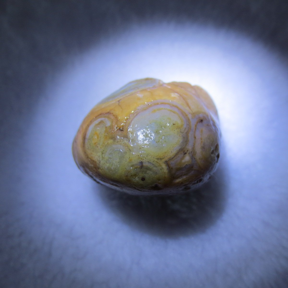 natural gobi eye stone，raw oracle eye agate，collectible crystal specimen (m91)