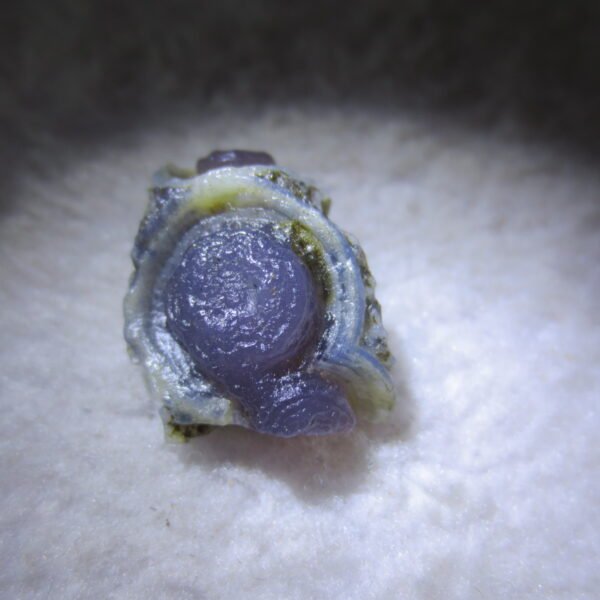 tiny gobi desert eye agate natural collectible rough stone specimen (m257)