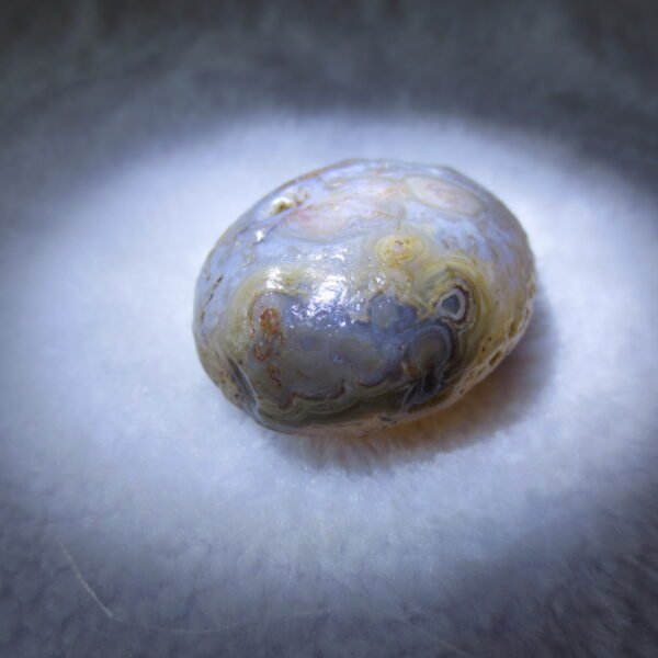 natural gobi eye stone，raw oracle eye agate，collectible crystal specimen (m92)
