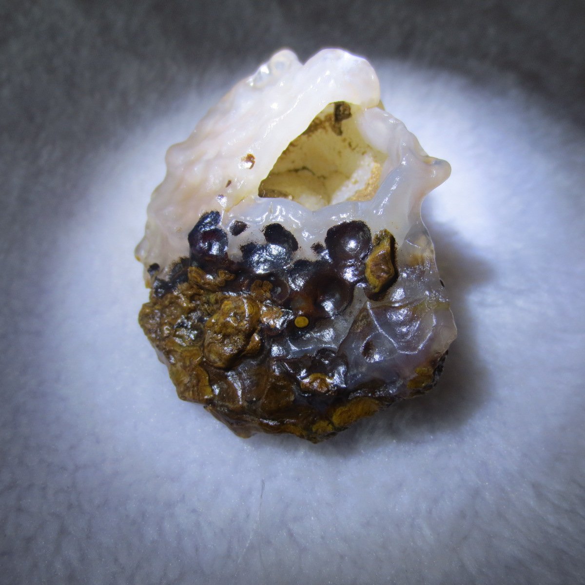 natural gobi eye stone，raw oracle eye agate，collectible crystal specimen (m93) (copy)