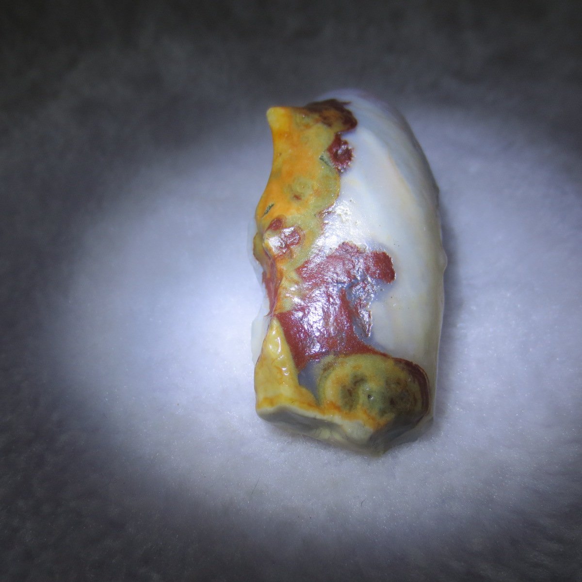 natural gobi eye stone，raw oracle eye agate，collectible crystal specimen (m97)