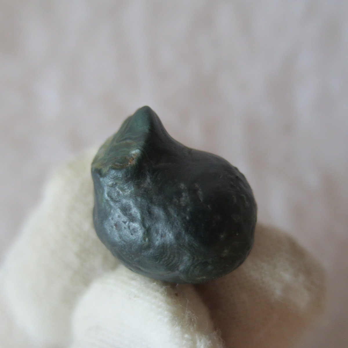 tiny gobi desert eye agate natural collectible rough stone specimen (m262)