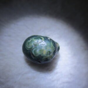 tiny gobi desert eye agate natural collectible rough stone specimen (m262)