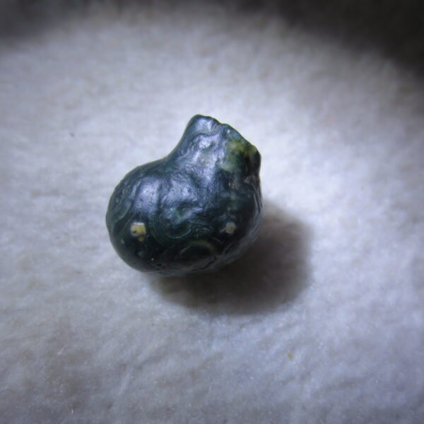 tiny gobi desert eye agate natural collectible rough stone specimen (m262)