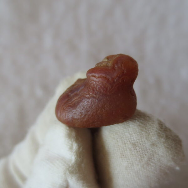 tiny gobi desert eye agate natural collectible rough stone specimen (m263)