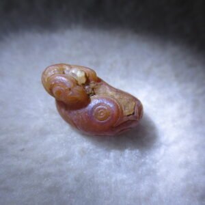 tiny gobi desert eye agate natural collectible rough stone specimen (m263)