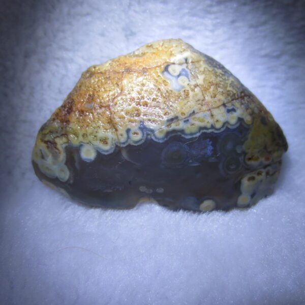 natural gobi eye stone，raw oracle eye agate，collectible crystal specimen (m102)
