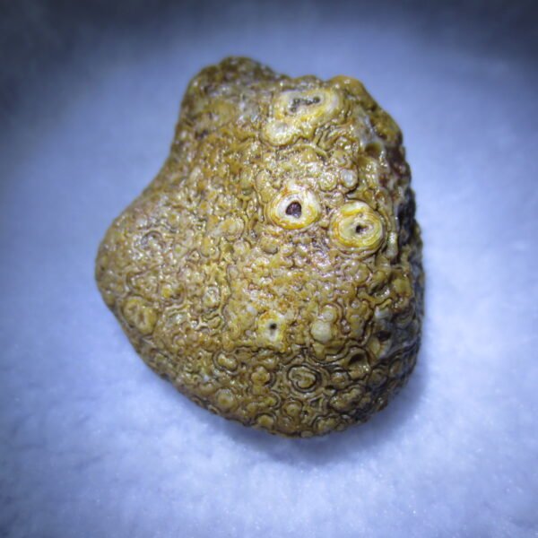 natural gobi eye stone，raw oracle eye agate，collectible crystal specimen (m102) (copy)
