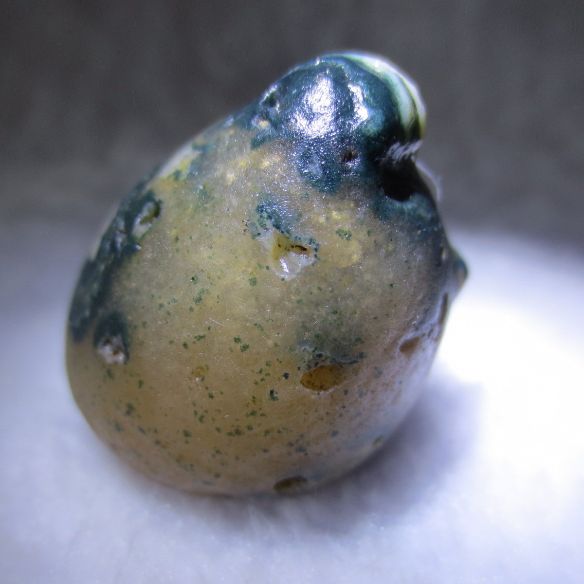 natural gobi eye stone，raw oracle eye agate，collectible crystal specimen (m104)