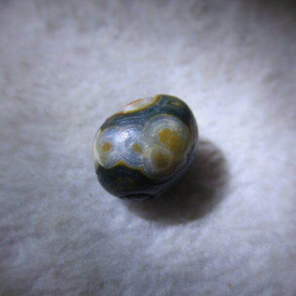 tiny gobi desert eye agate natural collectible rough stone specimen (m265)