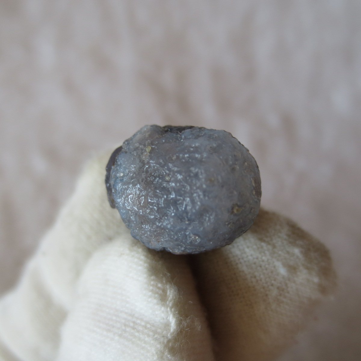 tiny gobi desert eye agate natural collectible rough stone specimen (m265) (copy)
