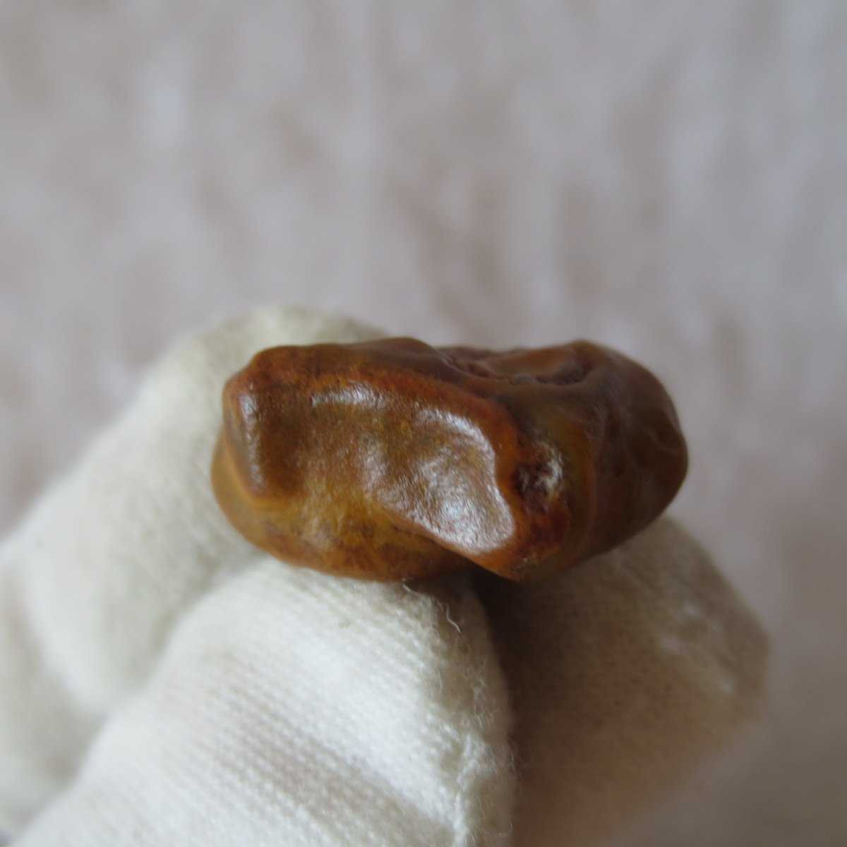 tiny gobi desert eye agate natural collectible rough stone specimen (m267)