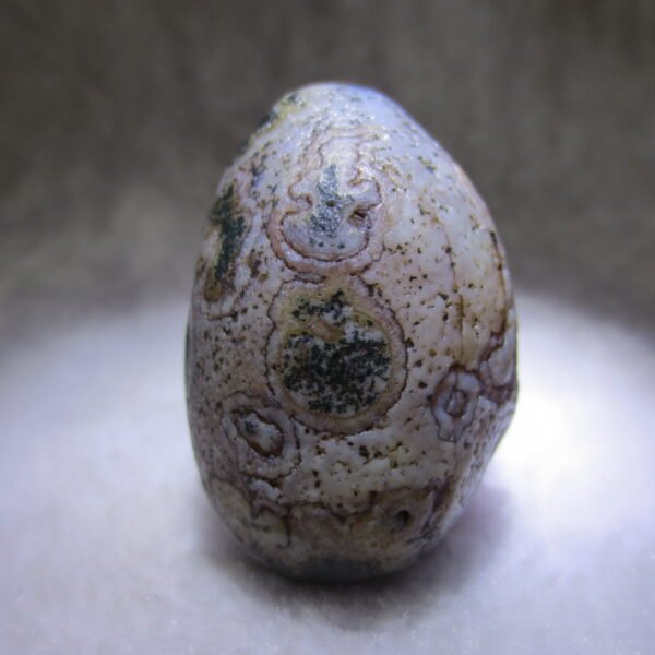 natural gobi eye stone，raw oracle eye agate，collectible crystal specimen (m108)