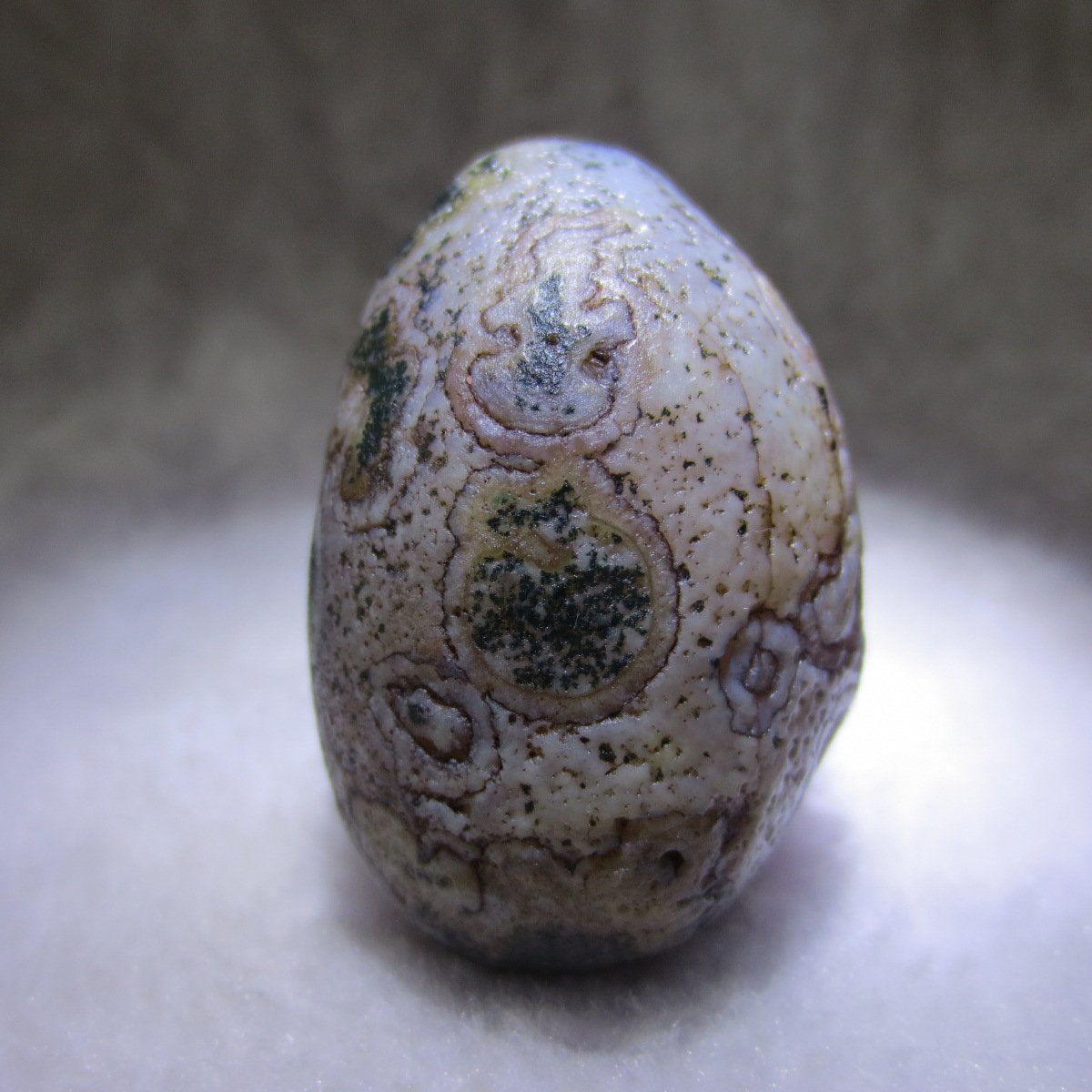 natural gobi eye stone，raw oracle eye agate，collectible crystal specimen (m108)
