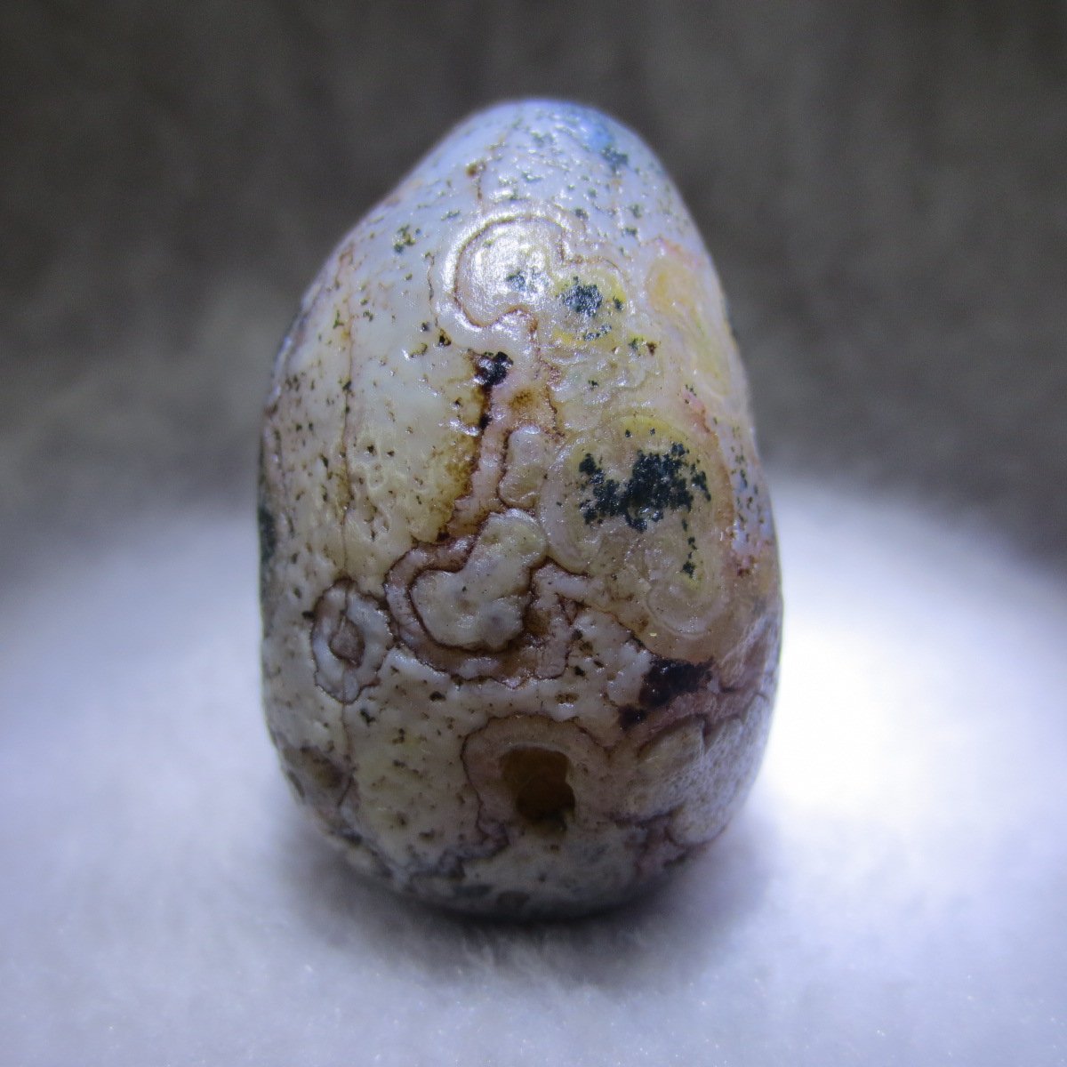 natural gobi eye stone，raw oracle eye agate，collectible crystal specimen (m108)