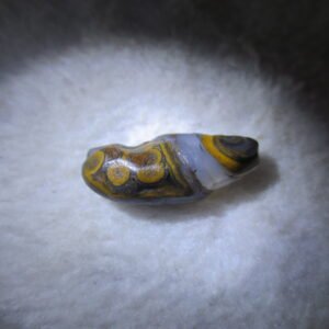 tiny gobi desert eye agate natural collectible rough stone specimen (m268) (copy)