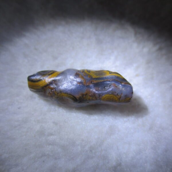 tiny gobi desert eye agate natural collectible rough stone specimen (m268) (copy)