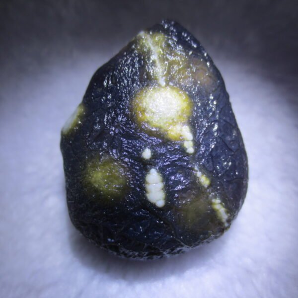 natural gobi eye stone，raw oracle eye agate，collectible crystal specimen (m115)