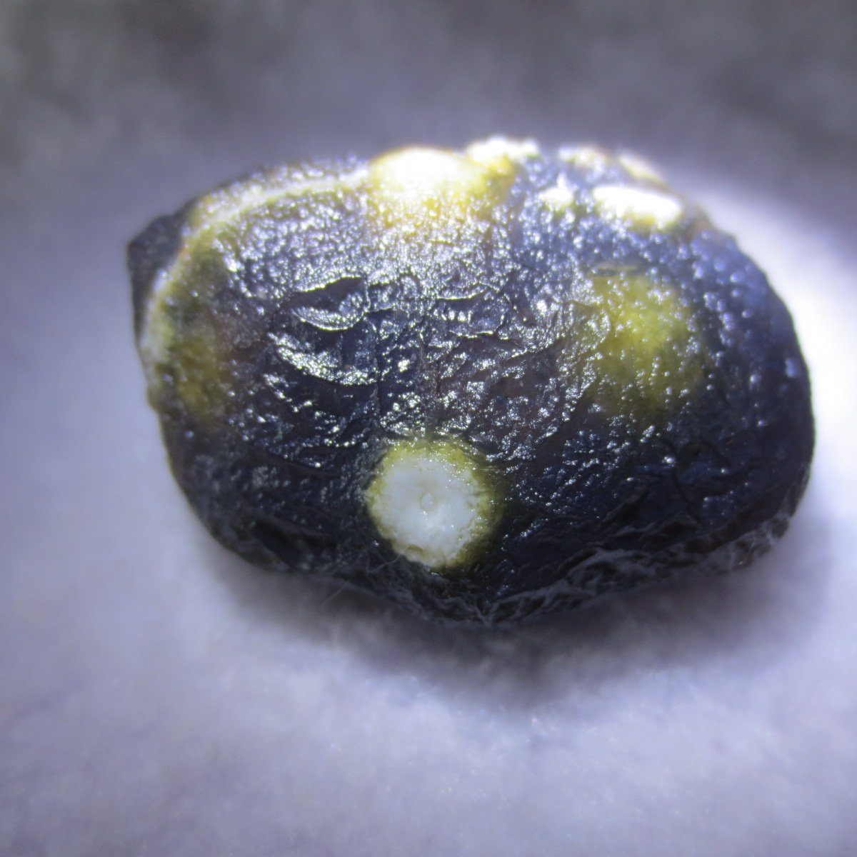 natural gobi eye stone，raw oracle eye agate，collectible crystal specimen (m115)