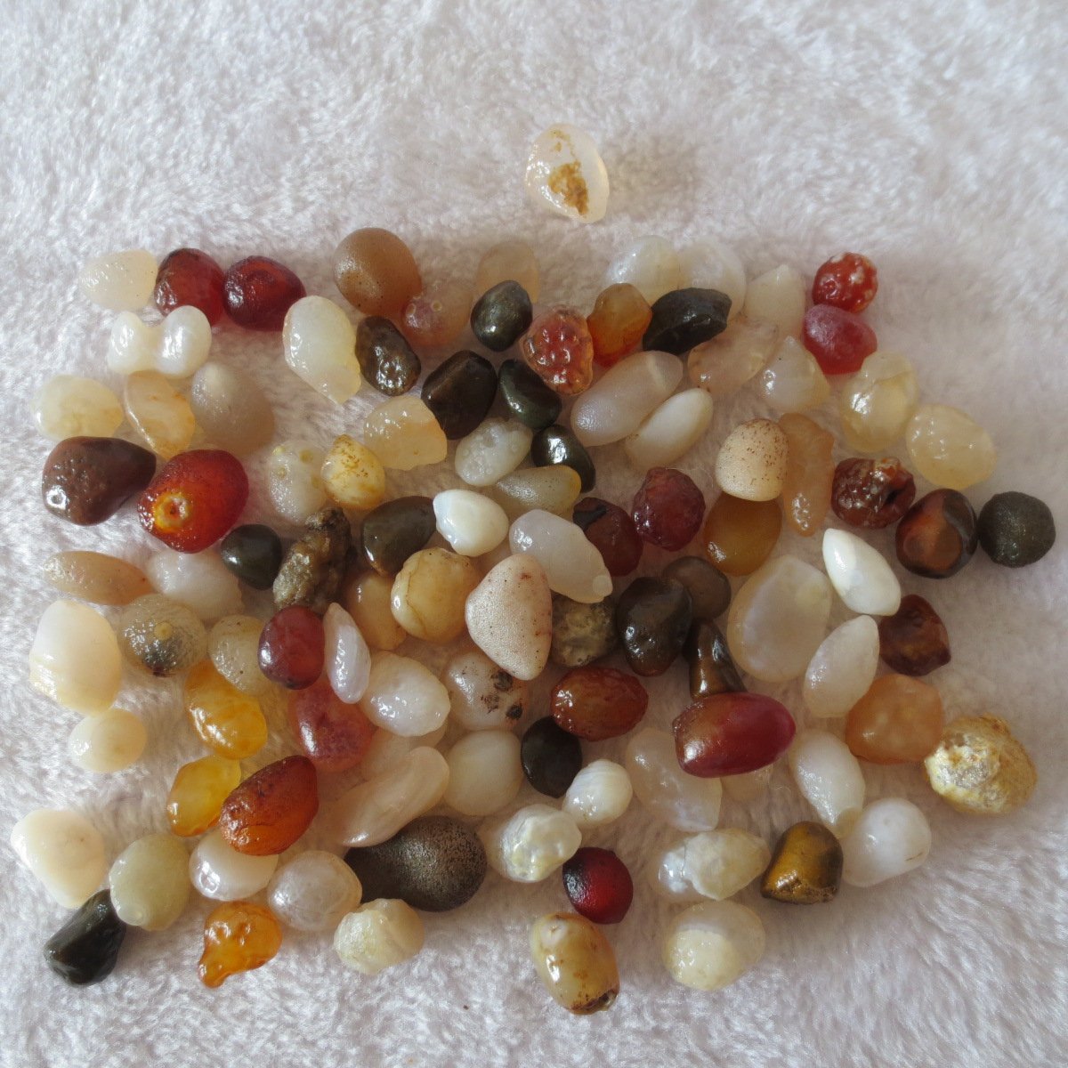 gobi desert candy raw rough stones natural gemstone specimen for collectors (p73) (copy)