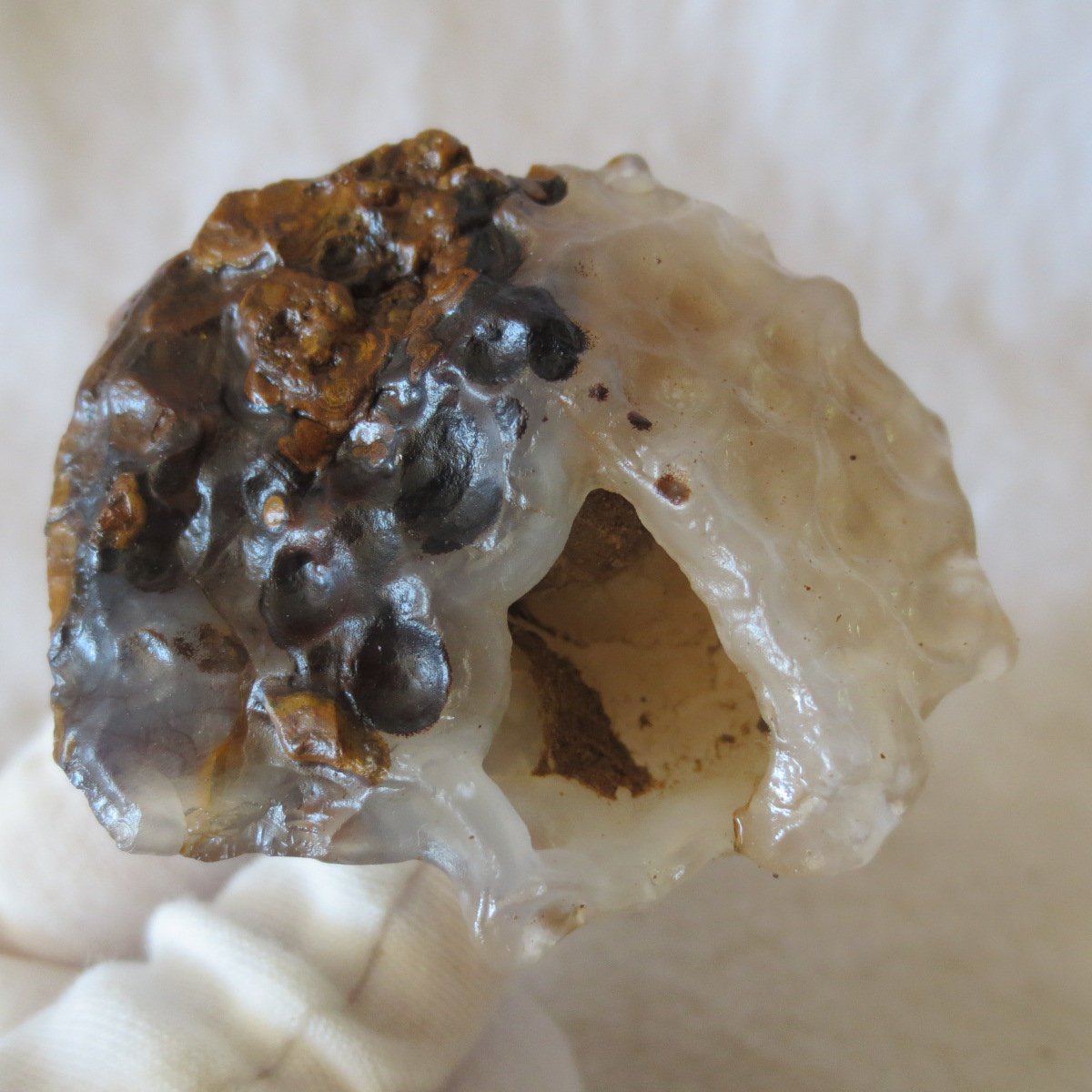natural gobi eye stone，raw oracle eye agate，collectible crystal specimen (m93) (copy)