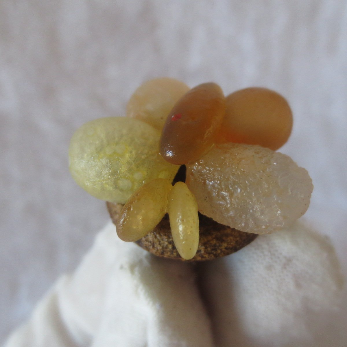unique handmade gobi stone flower home decor, one‑of‑a‑kind (f07)