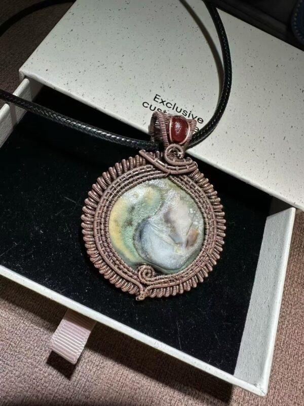 artisan wire‑wrapped gobi stone pendant｜photo for style reference only, not for sale 2
