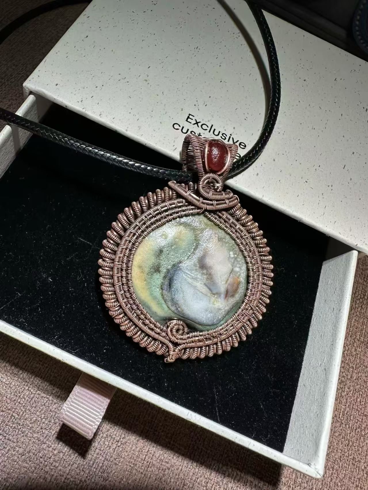 artisan wire‑wrapped gobi stone pendant｜photo for style reference only, not for sale 2